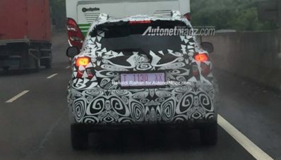 Datsun GO Cross Terciduk Tes Jalan, Mukanya Berubah! Datsun GO Cross Terciduk Tes Jalan, Mukanya Berubah!