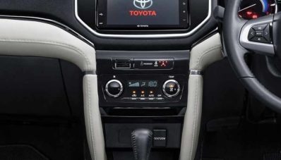 Beda 14 Juta, Ini Bedanya Toyota Rush dan Daihatsu Terios! Beda 14 Juta, Ini Bedanya Toyota Rush dan Daihatsu Terios!