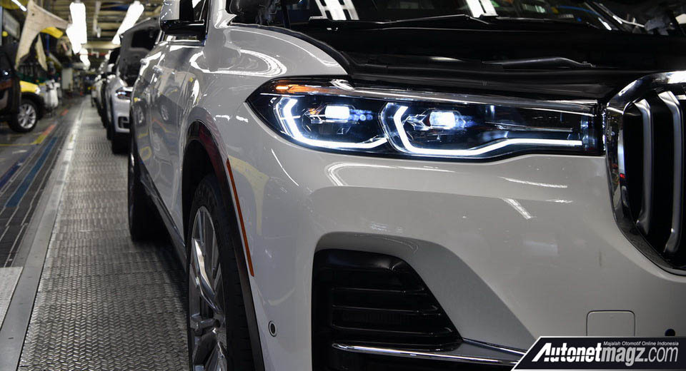 Berita, Teaser produksi BMW X7 – lampu depan: BMW Sebarkan Teaser Produksi Calon SUV Flagship, BMW X7