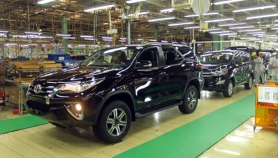 Ekspor Toyota Indonesia Terganjal Regulasi Baru di Vietnam Ekspor Toyota Indonesia Terganjal Regulasi Baru di Vietnam