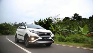 Test Drive Toyota Rush 2018 : Terasa Lebih Baik