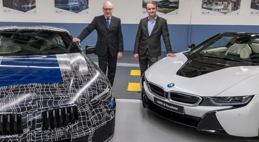 BMW Seri 8 Telah Memasuki Jalur Produksi BMW Seri 8 Telah Memasuki Jalur Produksi