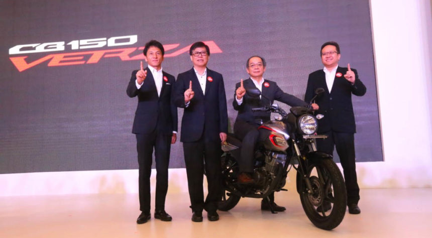 Honda CB150 Verza Diluncurkan, Harganya 19 Jutaan! Honda CB150 Verza Diluncurkan, Harganya 19 Jutaan!