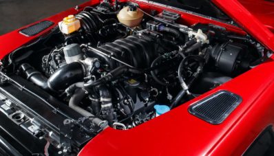 Land Rover Defender Kembali Dengan Mesin V8 400hp! Land Rover Defender Kembali Dengan Mesin V8 400hp!