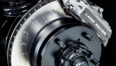 Land Rover Defender Kembali Dengan Mesin V8 400hp! Land Rover Defender Kembali Dengan Mesin V8 400hp!