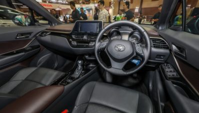 Toyota C-HR Rakitan Thailand Sampai di Malaysia, Tembus 500 Jutaan Toyota C-HR Rakitan Thailand Sampai di Malaysia, Tembus 500 Jutaan