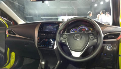 Toyota Yaris Facelift 2018 Meluncur, Harga Naik Tipis! Toyota Yaris Facelift 2018 Meluncur, Harga Naik Tipis!