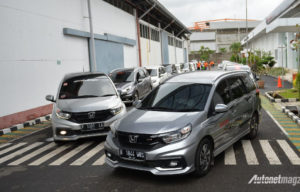 Honda Siapkan 2 Produk Baru Kamis Ini, Mobilio & BR-V Atau Civic Facelift? Honda Siapkan 2 Produk Baru Kamis Ini, Mobilio & BR-V Atau Civic Facelift?