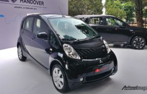 Mitsubishi Indonesia Berikan Mobil Hybrid dan Listrik ke Pemerintah Mitsubishi Indonesia Berikan Mobil Hybrid dan Listrik ke Pemerintah