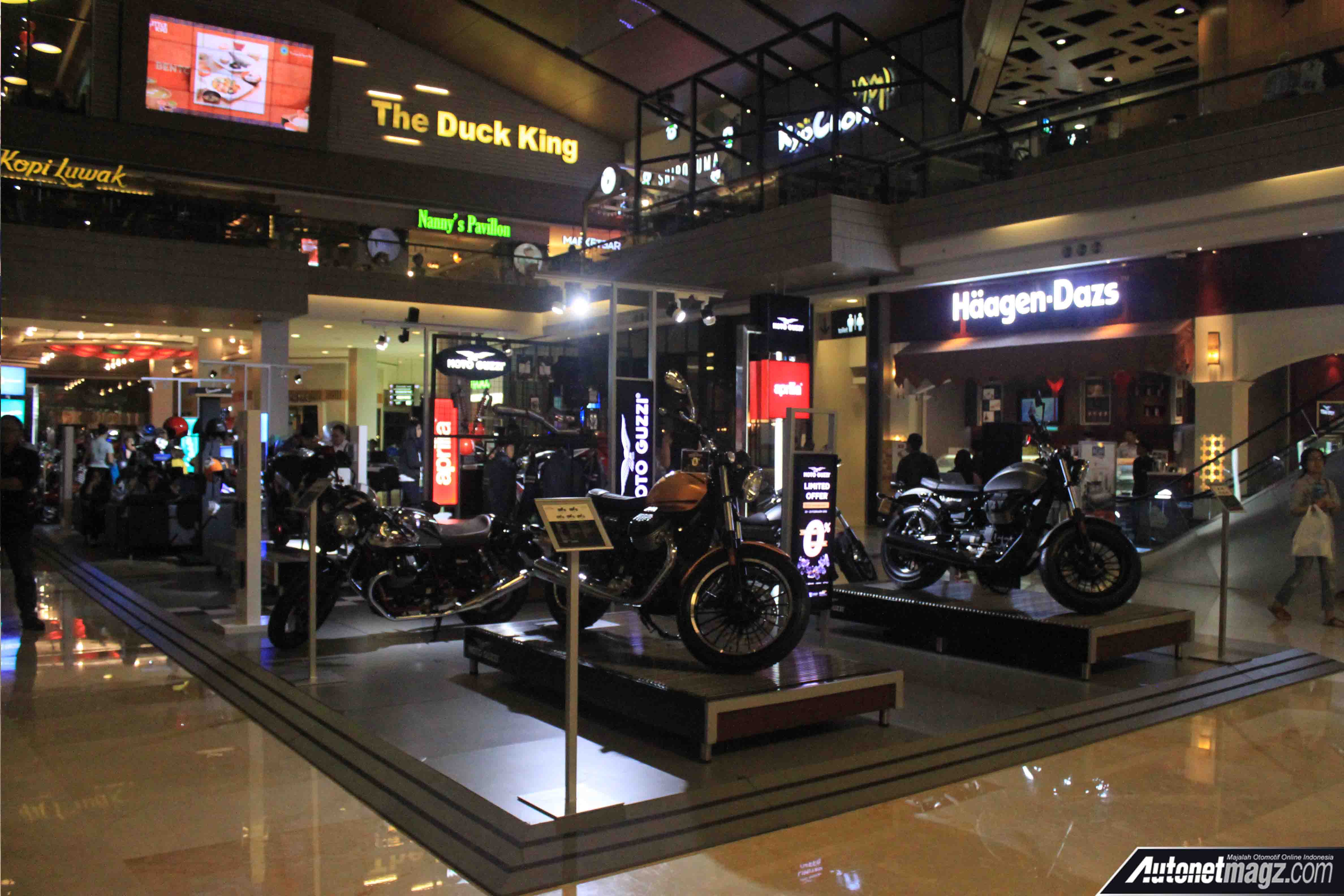 Berita, moto guzzi di pameran Piaggio Indonesia: Pameran Berkonsep Motoplex Dari Piaggio Indonesia