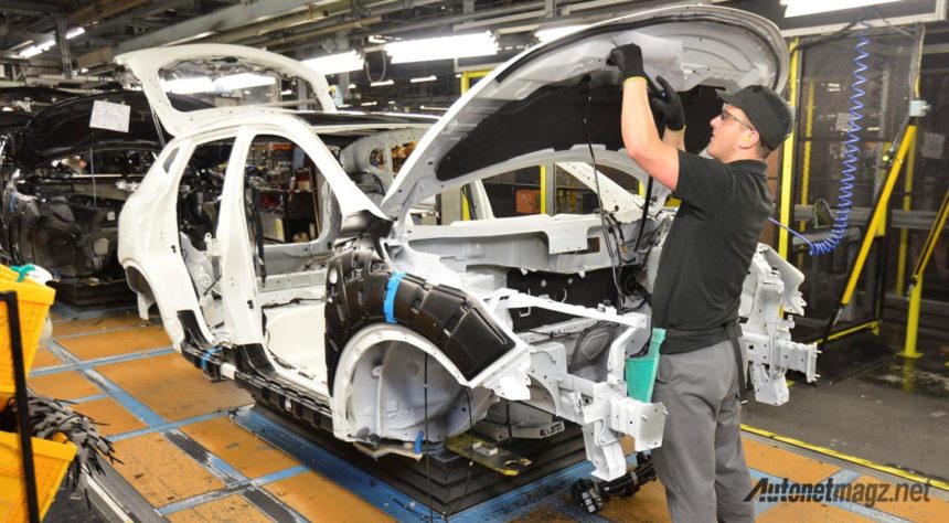 Nissan Pertimbangkan PHK 4.300 Orang & Tutup 2 Pabrik Nissan Pertimbangkan PHK 4.300 Orang & Tutup 2 Pabrik