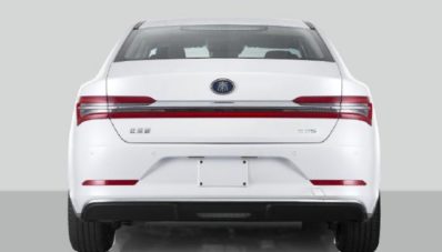 BYD Qin, Sedan Hybrid Baru Dari Dataran China BYD Qin, Sedan Hybrid Baru Dari Dataran China