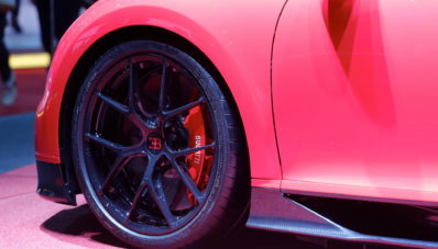 Bugatti Chiron Sport : Varian Kentjang dari Mobil Kentjang Bugatti Chiron Sport : Varian Kentjang dari Mobil Kentjang