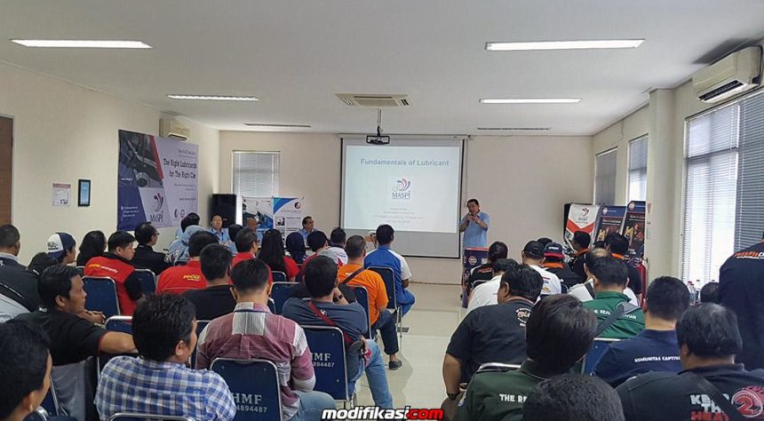 MASPI Berikan Pemahaman Tentang Pelumas Pada Komunitas Otomotif MASPI Berikan Pemahaman Tentang Pelumas Pada Komunitas Otomotif