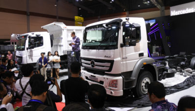 GIICOMVEC 2018 : Mercedes-Benz Resmi Luncurkan Axor 2528 R CKD GIICOMVEC 2018 : Mercedes-Benz Resmi Luncurkan Axor 2528 R CKD