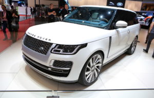 Ingin Coupe Berwujud SUV? Silahkan Pinang Range Rover SV Coupe Ingin Coupe Berwujud SUV? Silahkan Pinang Range Rover SV Coupe