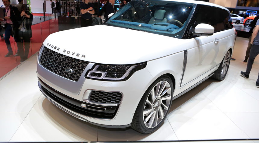 Ingin Coupe Berwujud SUV? Silahkan Pinang Range Rover SV Coupe Ingin Coupe Berwujud SUV? Silahkan Pinang Range Rover SV Coupe