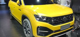 Volkswagen Advance Midsize SUV belakang