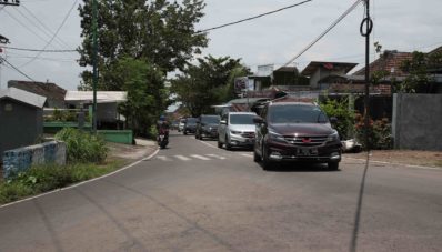 Test Drive Wuling Cortez : Feeling is Believing! Test Drive Wuling Cortez : Feeling is Believing!