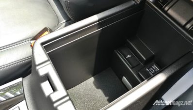 First Impression Review Mitsubishi Outlander PHEV 2018 First Impression Review Mitsubishi Outlander PHEV 2018