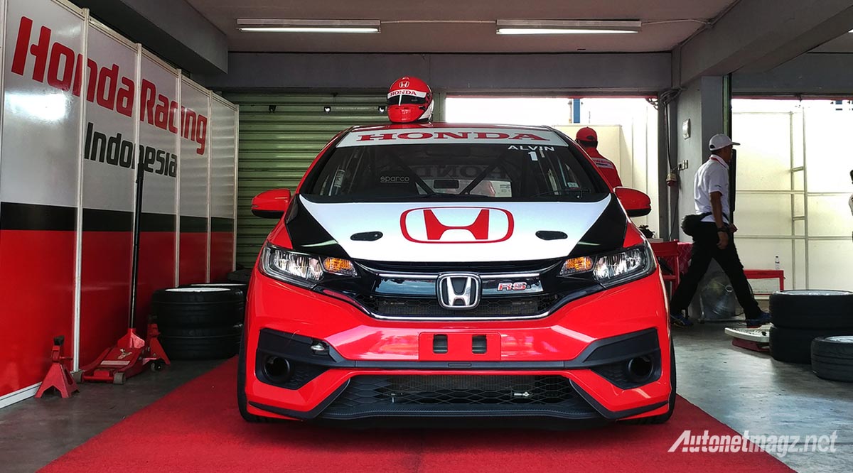 Honda, honda racing indonesia honda jazz speed challenge: Honda Jazz Facelift 2018 Langsung Turun Balap di Sentul