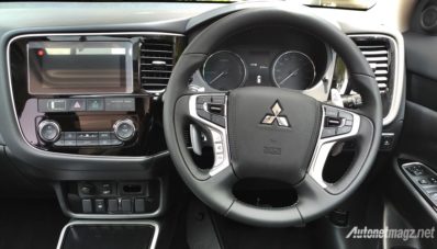 First Impression Review Mitsubishi Outlander PHEV 2018 First Impression Review Mitsubishi Outlander PHEV 2018