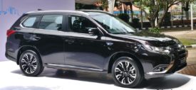mobil listrik hybrid mitsubishi outlander phev 2018 indonesia