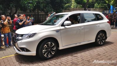 First Impression Review Mitsubishi Outlander PHEV 2018 First Impression Review Mitsubishi Outlander PHEV 2018