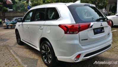First Impression Review Mitsubishi Outlander PHEV 2018 First Impression Review Mitsubishi Outlander PHEV 2018