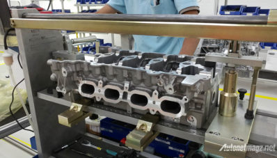 Tur Pabrik Mercedes-Benz : Sedan, SUV dan Truk pun Kini CKD Tur Pabrik Mercedes-Benz : Sedan, SUV dan Truk pun Kini CKD