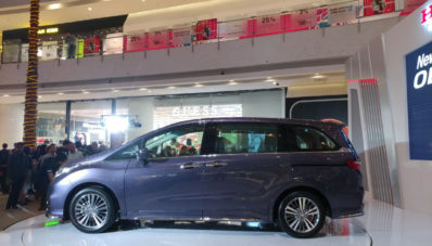 Honda Odyssey Facelift 2018 Meluncur Dengan Smart Parking Assist! Honda Odyssey Facelift 2018 Meluncur Dengan Smart Parking Assist!
