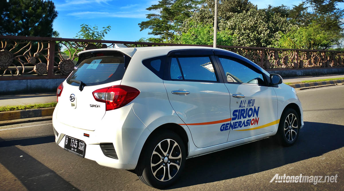 Daihatsu, test drive daihatsu sirion 2018 indonesia: Daihatsu Sirion 2018 Review : Ocha Rasa Teh Tarik
