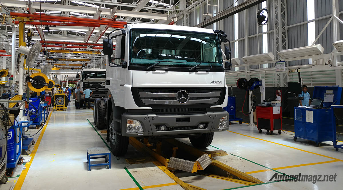 Mercedes-Benz, truk mercedes benz axor 2528 ckd wanaherang bogor indonesia: Tur Pabrik Mercedes-Benz : Sedan, SUV dan Truk pun Kini CKD