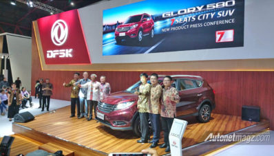 IIMS 2018 : DFSK Glory 580 Dirilis, Garansi 7 Tahun & Mulai 220 Jutaan! IIMS 2018 : DFSK Glory 580 Dirilis, Garansi 7 Tahun & Mulai 220 Jutaan!