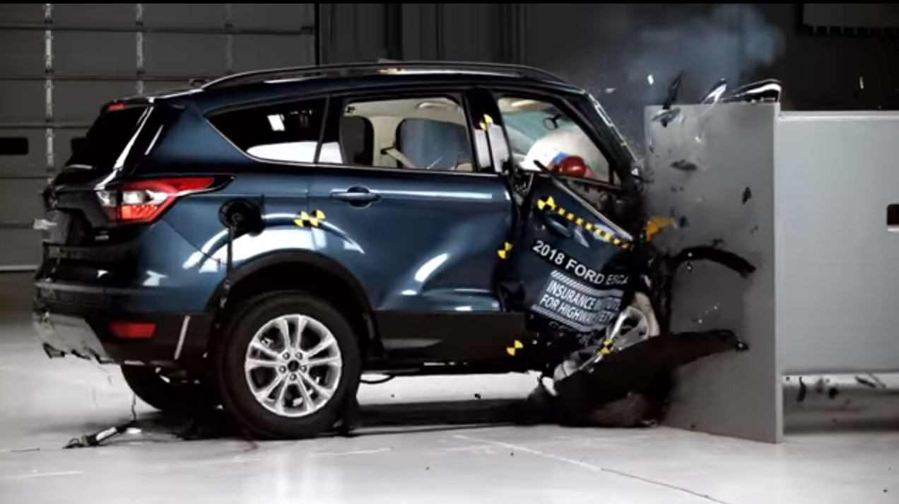 Berita, Ford Escape 2018 IIHS: Curtain Airbag Tak Mengembang, Ford Escape Catatkan Hasil Buruk di IIHS