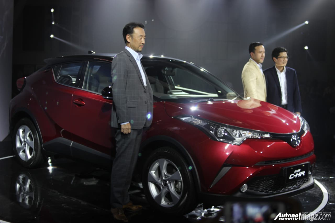 Berita, peluncuran Toyota C-HR Indonesia: Toyota C-HR Resmi Diluncurkan di Indonesia, Harga Mulai 488 Juta!