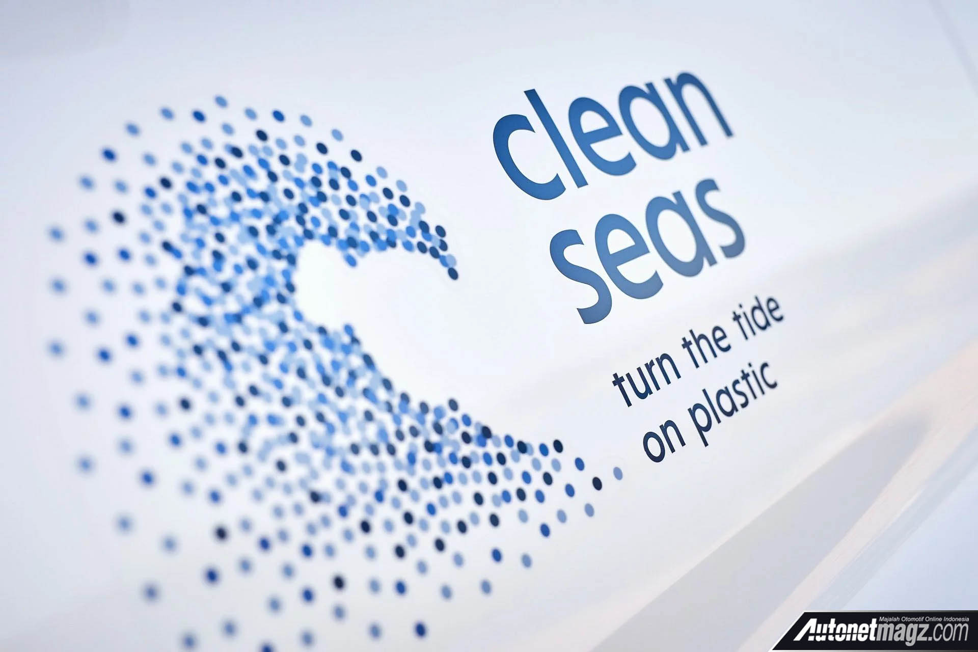 Berita, Kampanye Clean Seas Volvo XC60 T8 PHEV: Volvo Akan Tingkatkan Penggunakan Plastik Daur Ulang