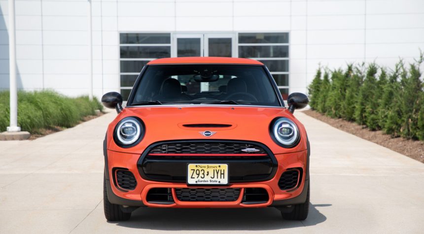 MINI John Cooper Works Hardtop International Orange Edition: Kepanjangan Nama MINI John Cooper Works Hardtop International Orange Edition: Kepanjangan Nama