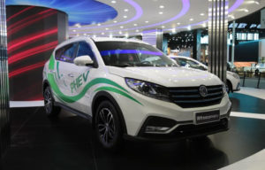 Inilah Sosok DFSK Glory 580 PHEV Yang Dijual di China Inilah Sosok DFSK Glory 580 PHEV Yang Dijual di China