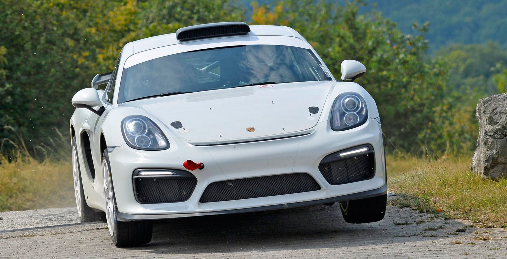 Berita, 99f090f9-porsche-cayman-gt4-clubsport-rallye-concept-6: Porsche Cayman GT4 Clubsport Rallye Concept, Porsche Penyuka Tanah?