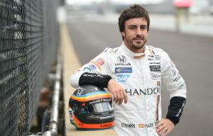 Carlos Sainz Gantikan Alonso Untuk F1 Musim Depan