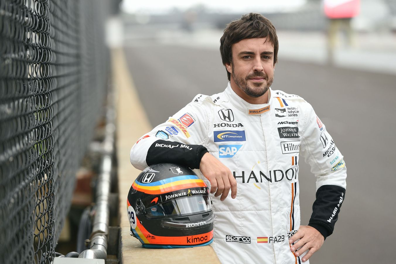 Mobil Baru, Fernando-Alonso-Indy-500: Carlos Sainz Gantikan Alonso Untuk F1 Musim Depan