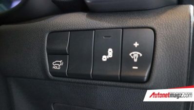 Ternyata Ada KIA Sportage Facelift 2018 di Booth Solar Gard GIIAS 2018 Ternyata Ada KIA Sportage Facelift 2018 di Booth Solar Gard GIIAS 2018