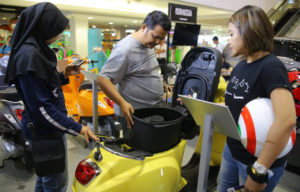 Piaggio Indonesia Dekatkan Diri Dengan Konsumen di Surabaya Piaggio Indonesia Dekatkan Diri Dengan Konsumen di Surabaya