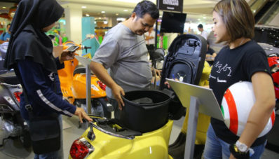 Piaggio Indonesia Dekatkan Diri Dengan Konsumen di Surabaya Piaggio Indonesia Dekatkan Diri Dengan Konsumen di Surabaya