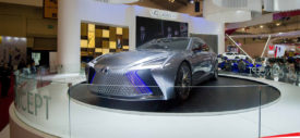 sisi samping Lexus LS+ Concept GIIAS 2018