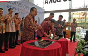 Toyota Kembangkan Sayap Dengan Tambah Outlet Baru, Dimana Saja? Toyota Kembangkan Sayap Dengan Tambah Outlet Baru, Dimana Saja?