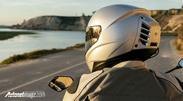 Berita, feher-ach1-motorcycle-helmet: Feher ACH-1, Helm Canggih Berpendingin AC