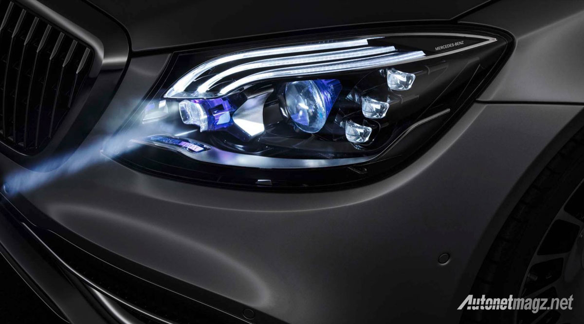 Hi-Tech, mercedes benz digital lights headlamp: Ngobrol Pakai Lampu Mercedes-Benz : Kata-Kata Mutiaramu Kian Bercahaya