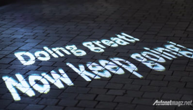 Ngobrol Pakai Lampu Mercedes-Benz : Kata-Kata Mutiaramu Kian Bercahaya Ngobrol Pakai Lampu Mercedes-Benz : Kata-Kata Mutiaramu Kian Bercahaya